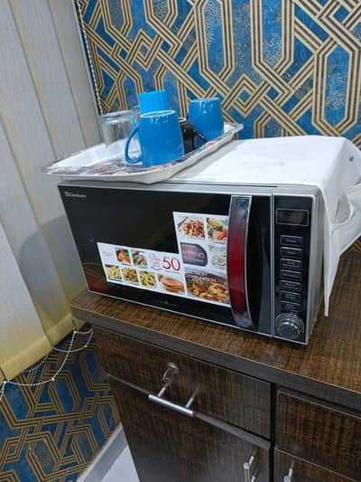 Dawlance Microwave Oven – Excellent Condition – Fully Working
