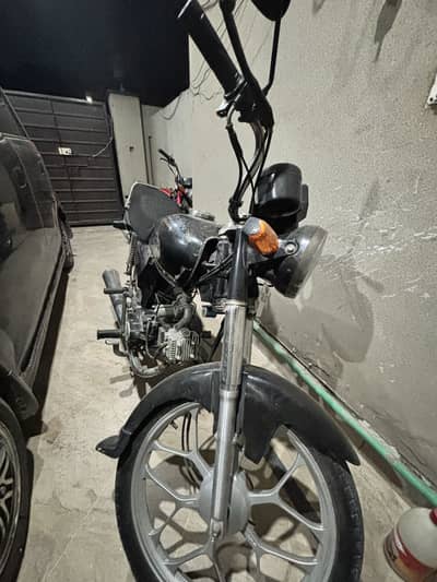 Crown 100cc Excellence (Self-Start) | 2024 Model