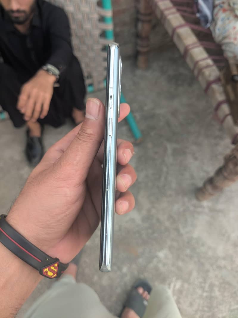 One plus 9 pro 8