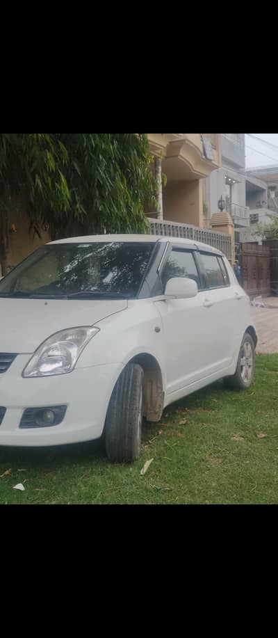 Suzuki Swift DLX Manual 17 Model. {03009420292}