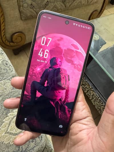 Infinix smart 9 hd 4/64 in warranty