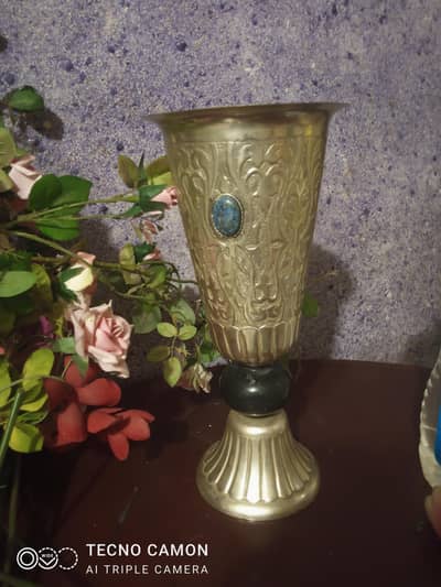 ROYAL MARBLE VASE