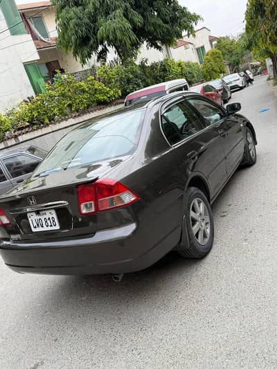 Honda Civic vti oriel full option