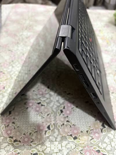 Lenovo x390 yoga 256gb