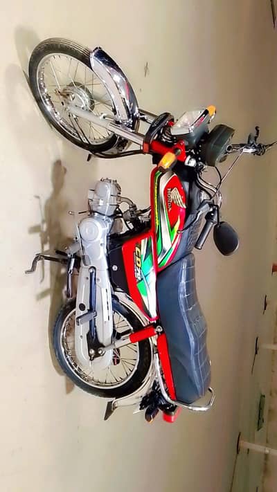 Honda CD70 model 2022