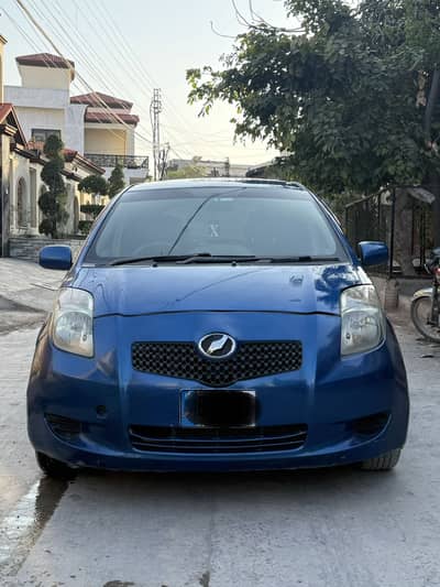 Toyota Vitz F1.0