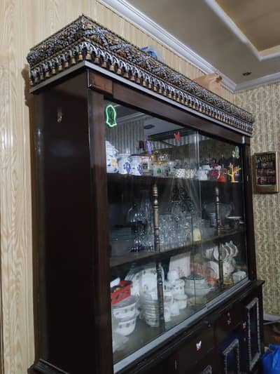 show case book shelf