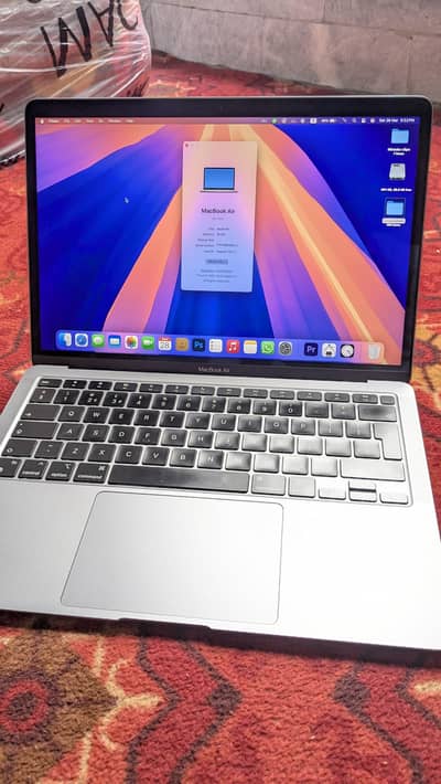 MacBook Air M1 (16GB / 512GB) urgent for sale