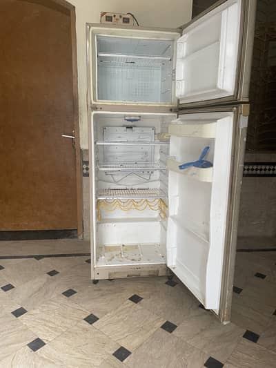 Fridge for sale in Kasur