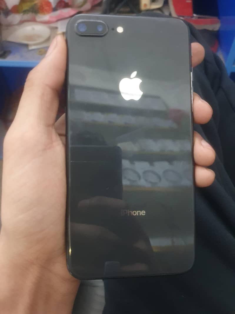 iphone 8 plus 1