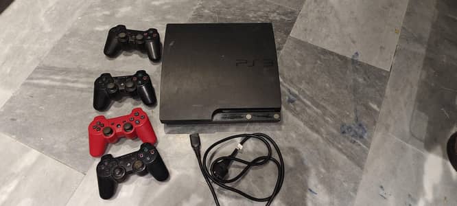 PS3 Slim Faulty + 4 Wireless Controllers