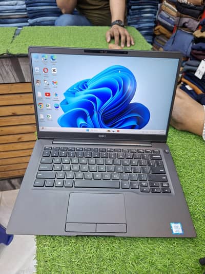 Dell 7300 core i7 8th gen 8gb ram 256gb