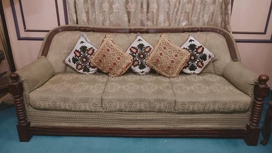 5 Seater Sofa Set with Table & Curtains for Sale – Excellent Condition