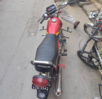 Honda CG 125 2009 model for sale