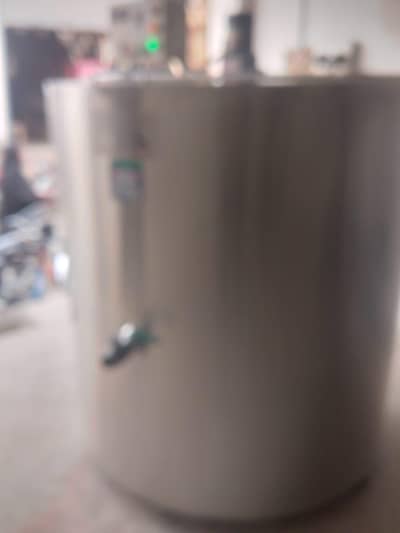 Milk chilar new condition