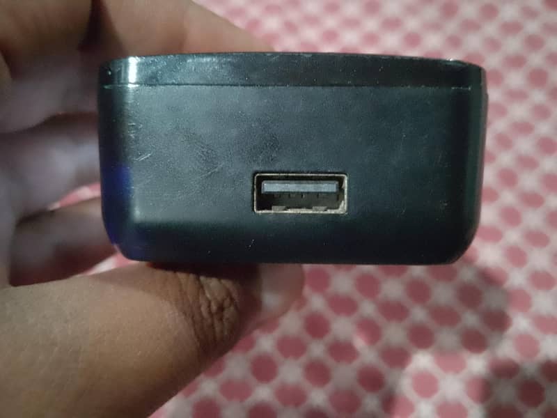 Wireless Bluetooth Headphone. 4