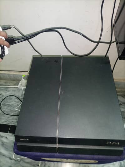 PS4 fat 500gb (online) (not jail break)