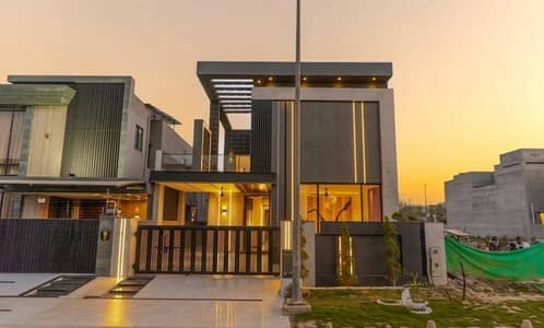 Corner Luxury Top City 10 Marla House For Sale