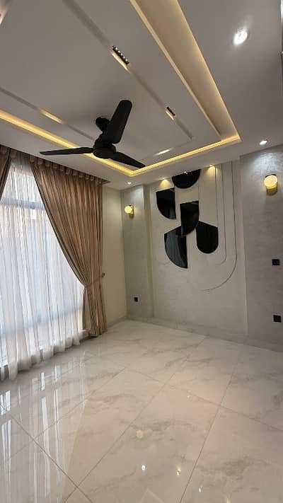 Top City 2 Bed Apartment For Sale