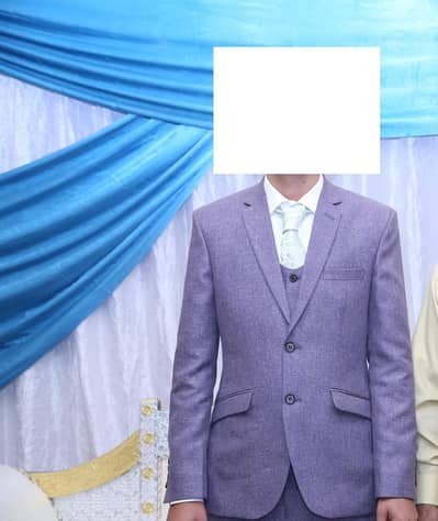 Brand New Pent coat 3 Pec suit for urgent sale