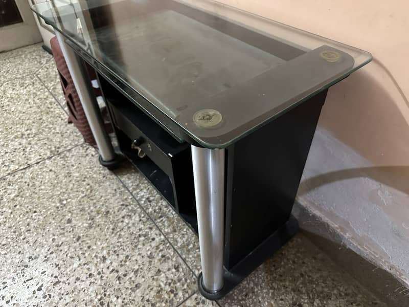 Used Computer Table 0