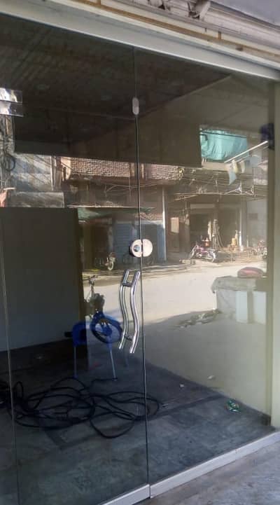 12mm glass door chahiye agar kisi k pass for sale available ho contact