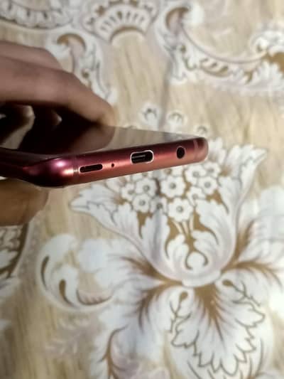 Samsung Galaxy S9 Plus – 10/10 Condition – No Fault - 6GB -64 GB - PTA