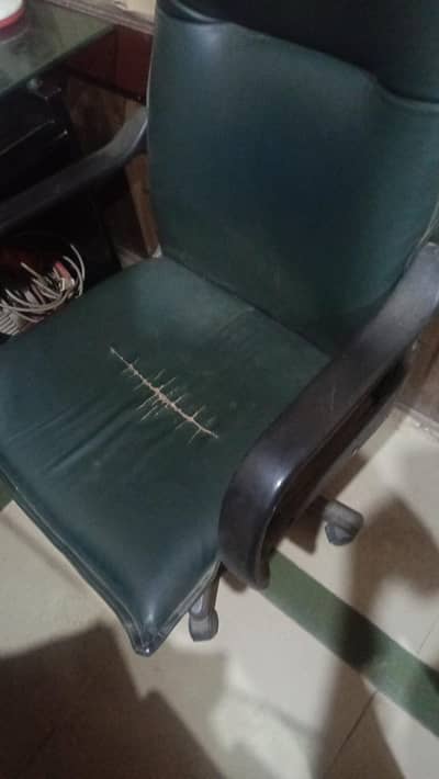 news table chair mine table side