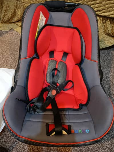infant car seat and baby carrier