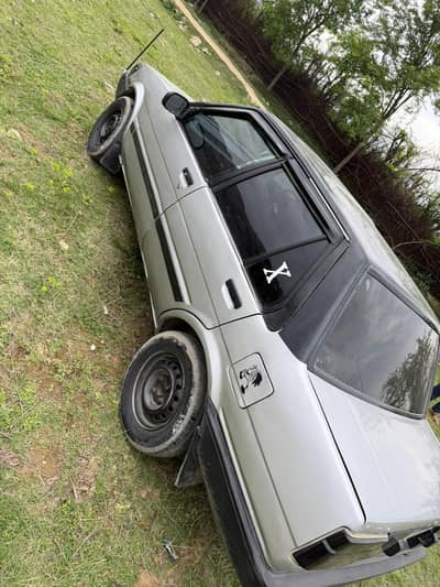 model 86 Toyota Corolla 10/10 automatic