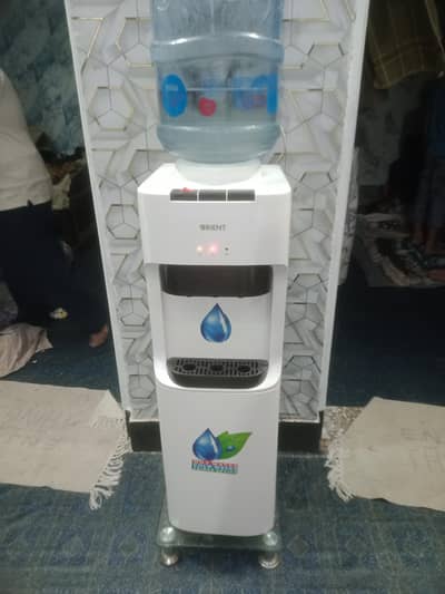 water despensir orient compny ,,,hot coll normal firdge