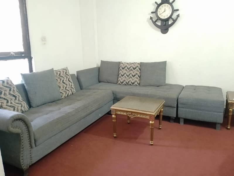 مکمل فرنیچر ہے یہ 2