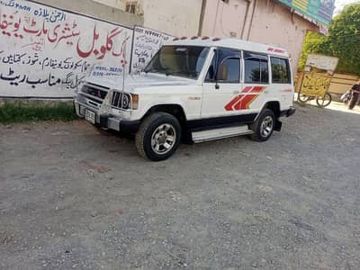 Mitsubishi Pajero 1986