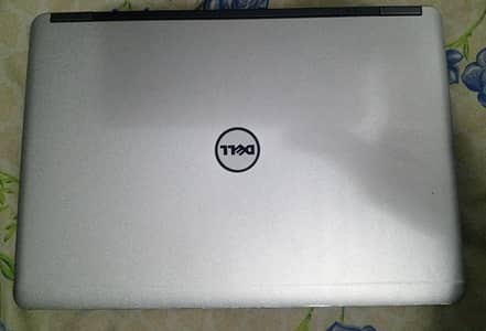 Dell latitude core i7 4th generation 8gb ram 256gb SSD