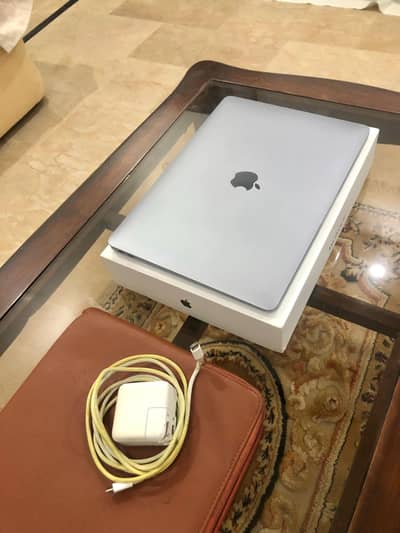 MacBook Air M1 13” (Space Grey) – 8GB RAM / 256GB SSD