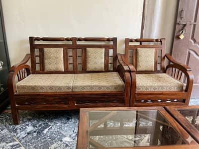 4 seater Wooden Sofa set