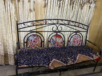 Its 3 seater sofa and its good quality