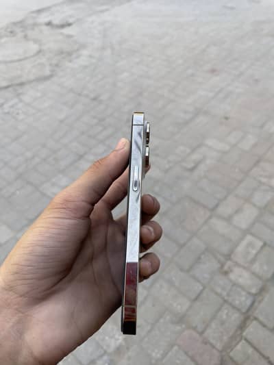 Iphone 14 pro 256gb factory unlock 4 month sim time 10/10 condition