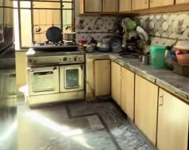 Tripple Storey 563 Square Feet House Available In Gosha-e-Ahbab - Phase 3 For sale