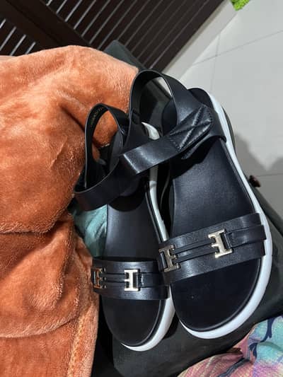 beautiful slippers and sandals in new condition