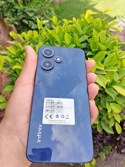 Infinix hot 30 play 4/64 , All Ok , 10/10 Condition, complete box