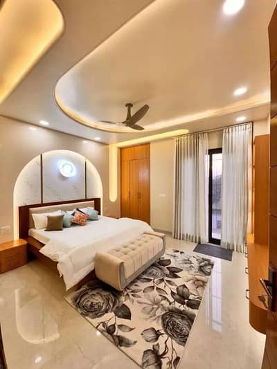 family Guest house for rent daily basis and short time