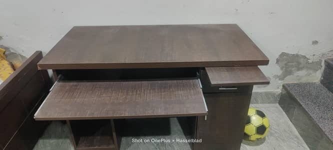 computer/study table