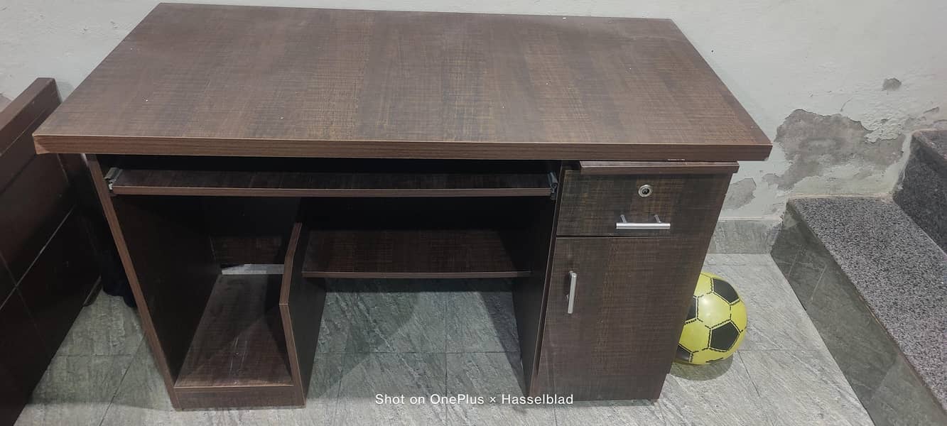 computer/study table 1