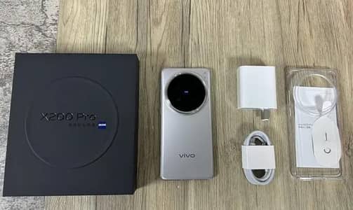 VIVO X200 pro Pta official WHATSPP =0303=94=30=388