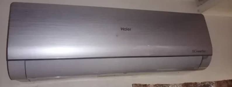 haier 1.5 ton inverter ac in excellent and working condition