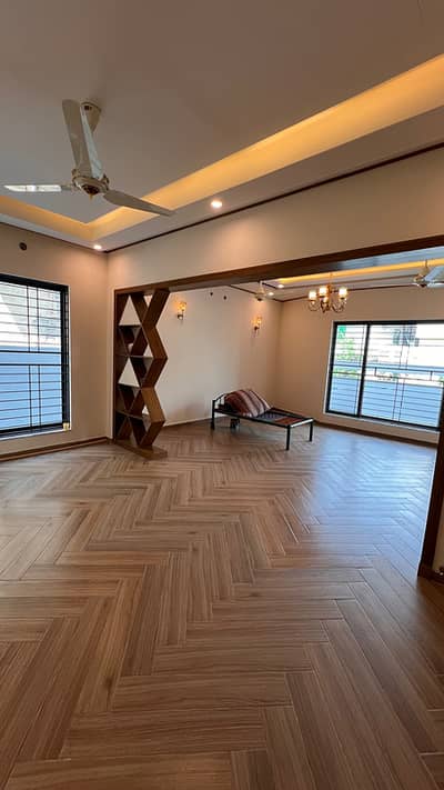 1 KANAL BRAND NEW DOUBLE UNIT HOUSE FOR SALE | 7 BEDROOMS | NEAR TO IMARAT MALL