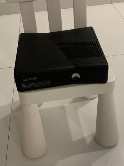 "My Xbox 360 Has a Blinking Red Power Button - Troubleshooting"