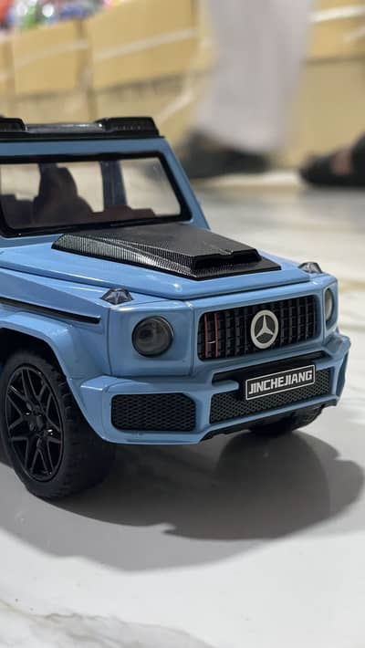Die cast metal G Wagon model