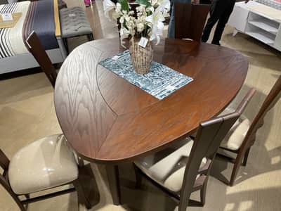 Habitt. Troy 6 Person Dining Table
